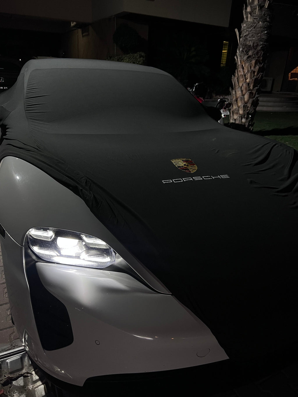 Porsche Taycan Top Cover