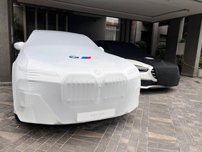 BMW i7 Top Cover