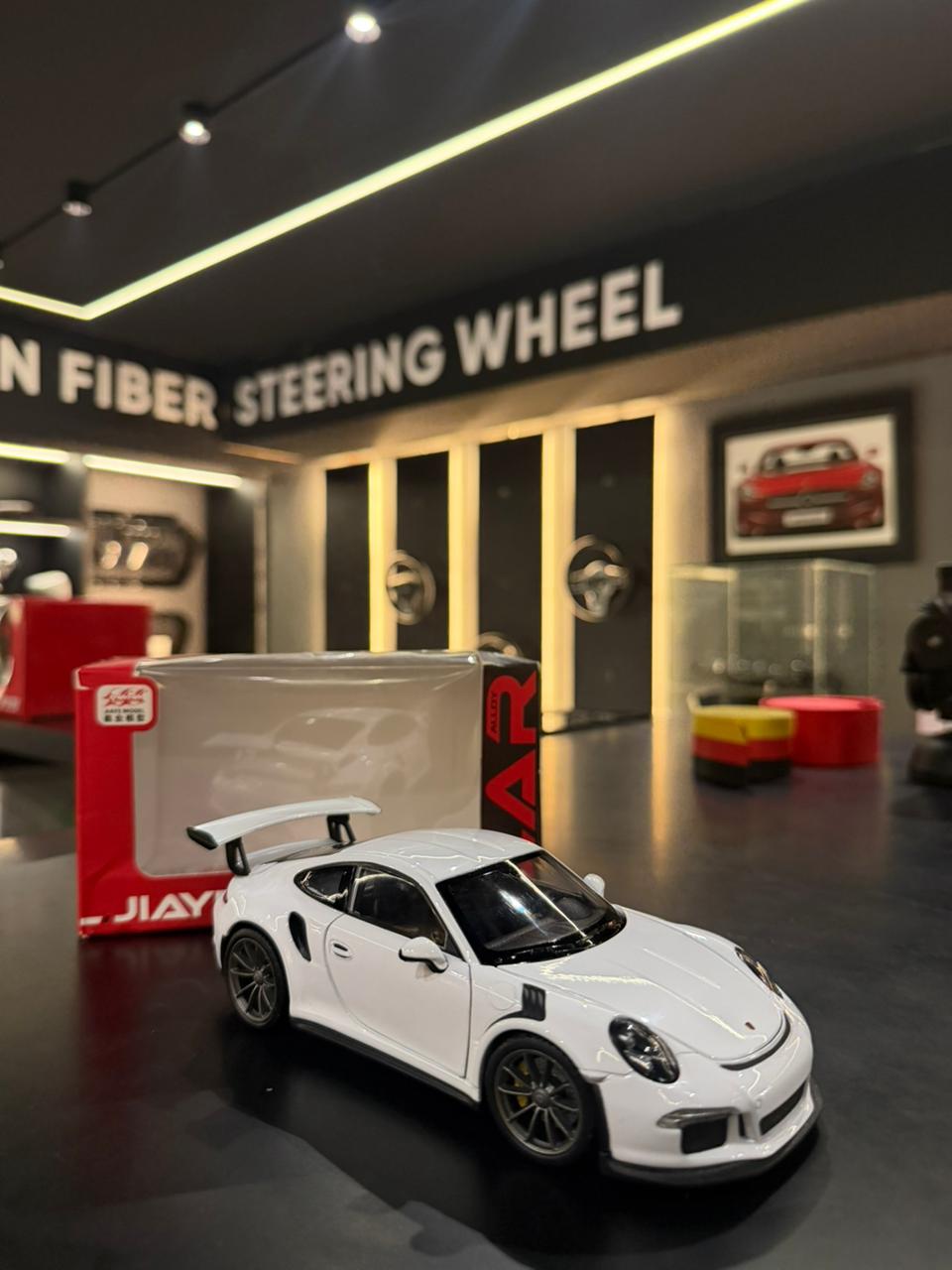 Porsche 911 GT3 RS Diecast Model
