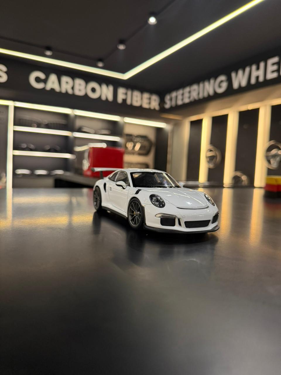 Porsche 911 GT3 RS Diecast Model