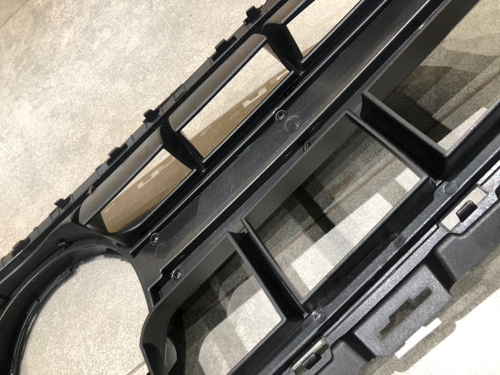 Mercedes-Benz W213 Front Grill