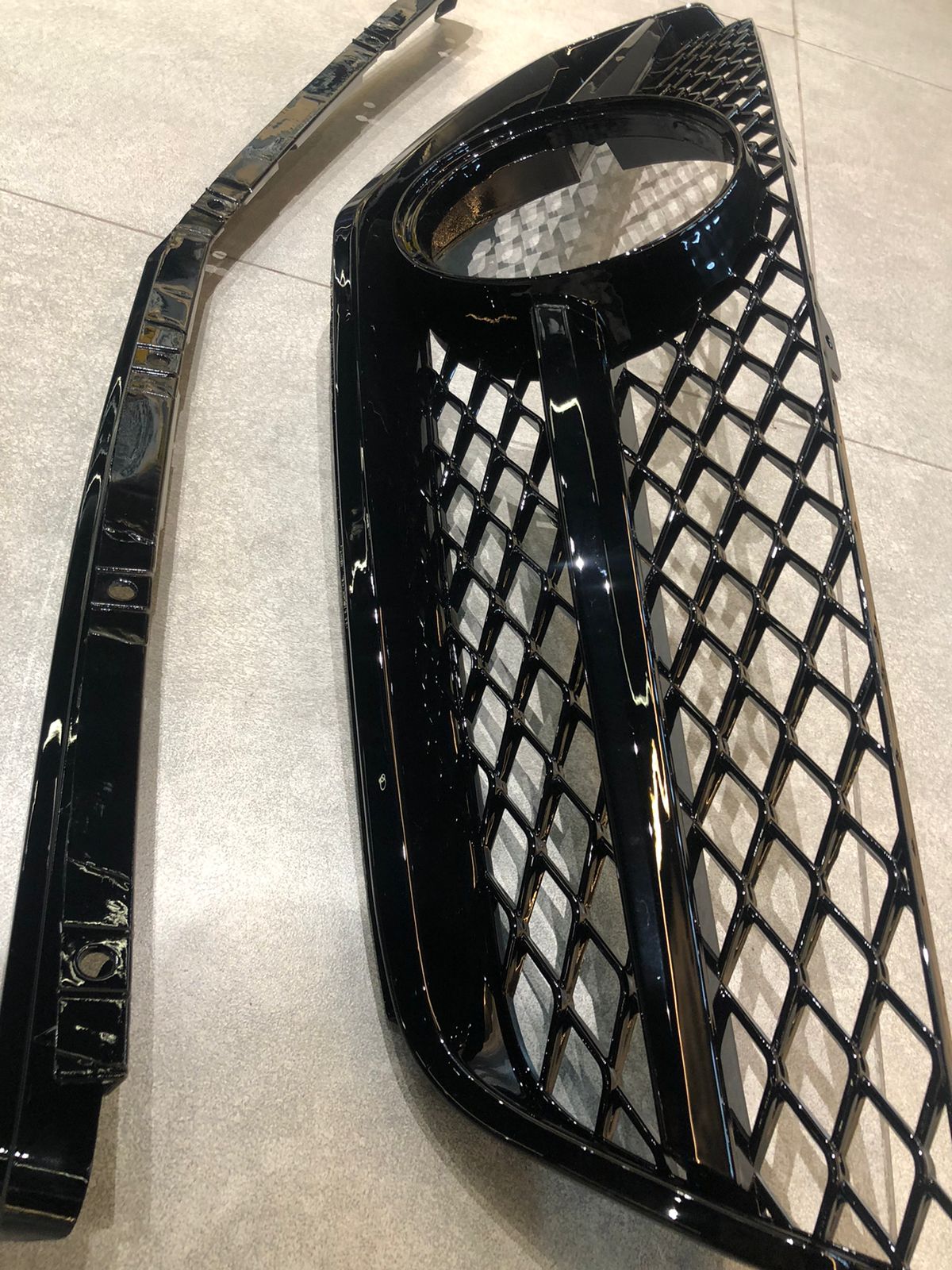 Mercedes W204 C63 2008-2010 Grill