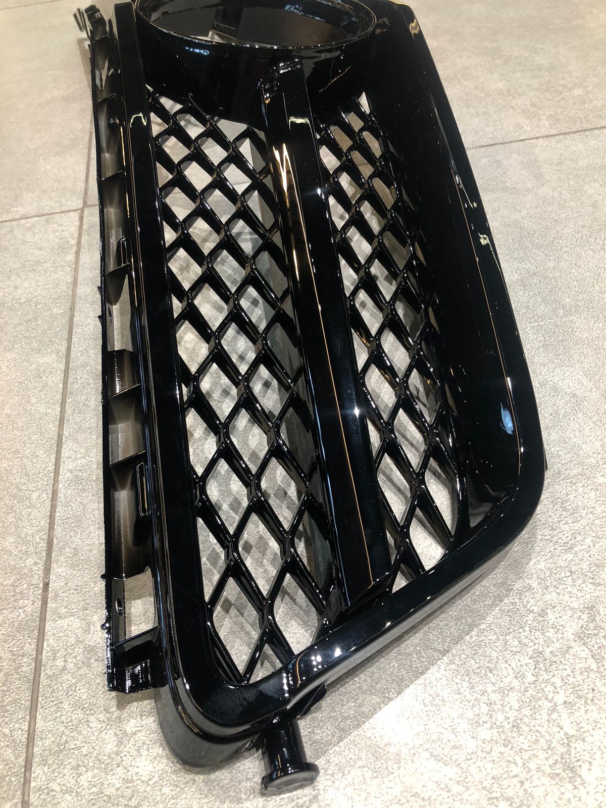 Mercedes W204 C63 2008-2010 Grill