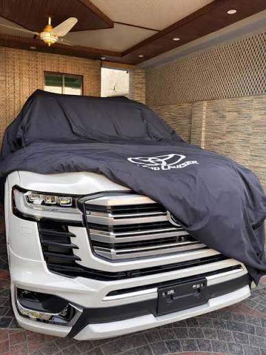 TOYOTA LANDCRUISER LC300 Top Cover