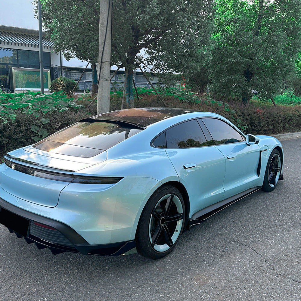 Porsche Taycan Side Skirt