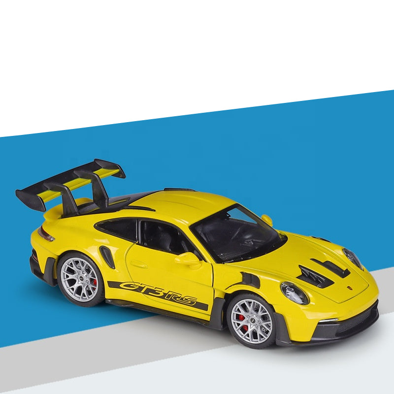 Porsche GT3 RS 992 1:24 WELLY Diecast Model Car