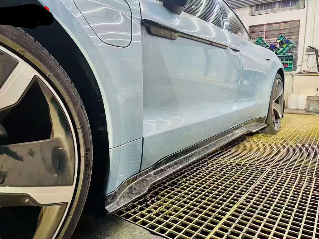 Porsche Taycan Side Skirt
