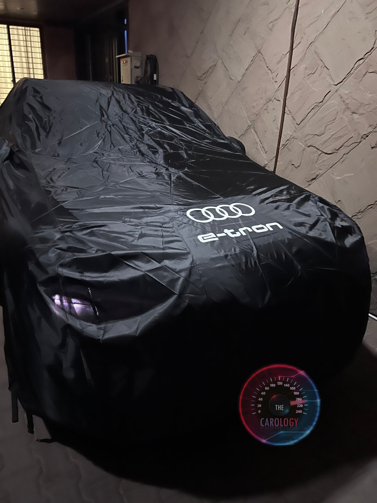 Audi E-tron Top Cover